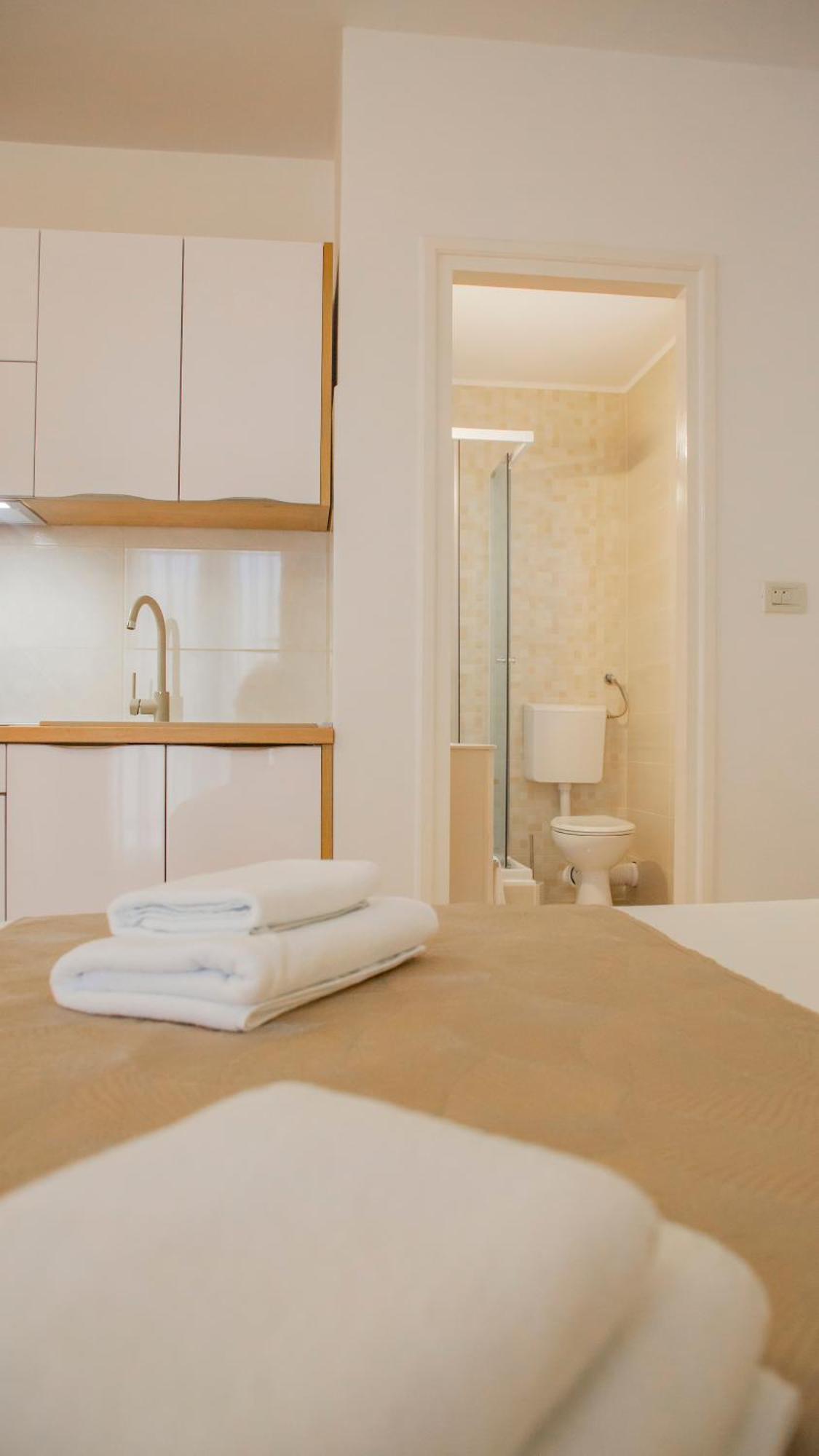 Baska Voda Apartments - Steps From The Beach, Free Parking, Central Location المظهر الخارجي الصورة