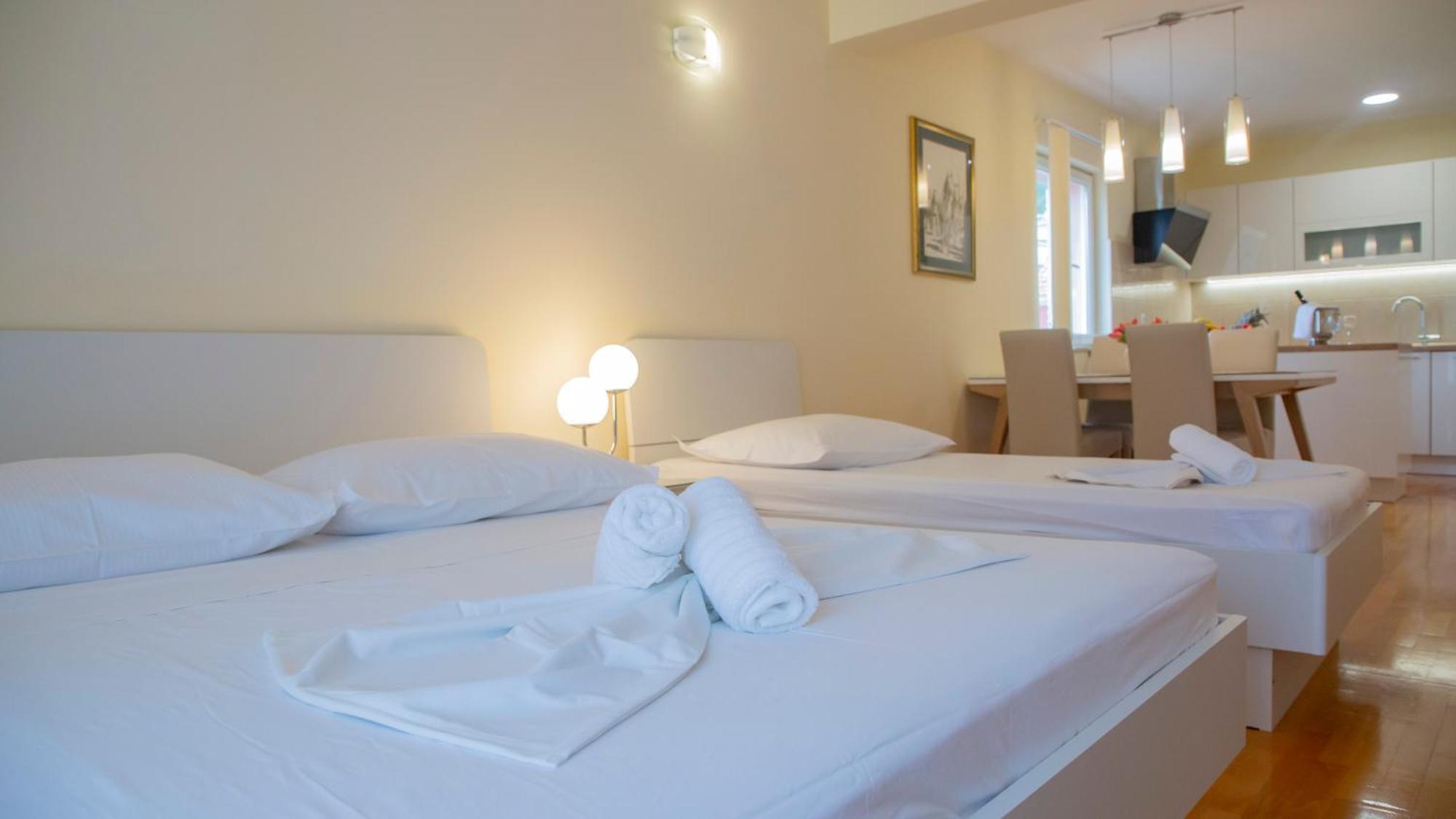 Baska Voda Apartments - Steps From The Beach, Free Parking, Central Location المظهر الخارجي الصورة