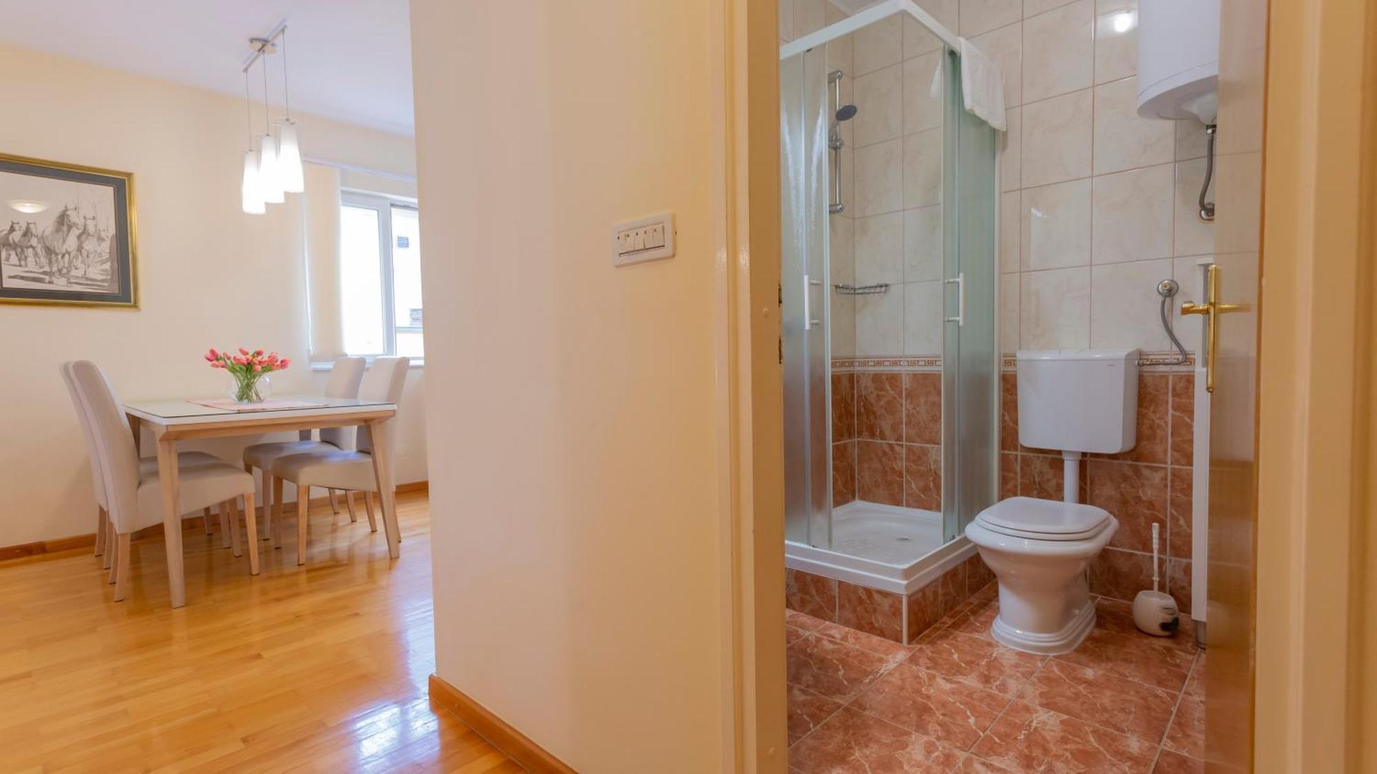 Baska Voda Apartments - Steps From The Beach, Free Parking, Central Location المظهر الخارجي الصورة