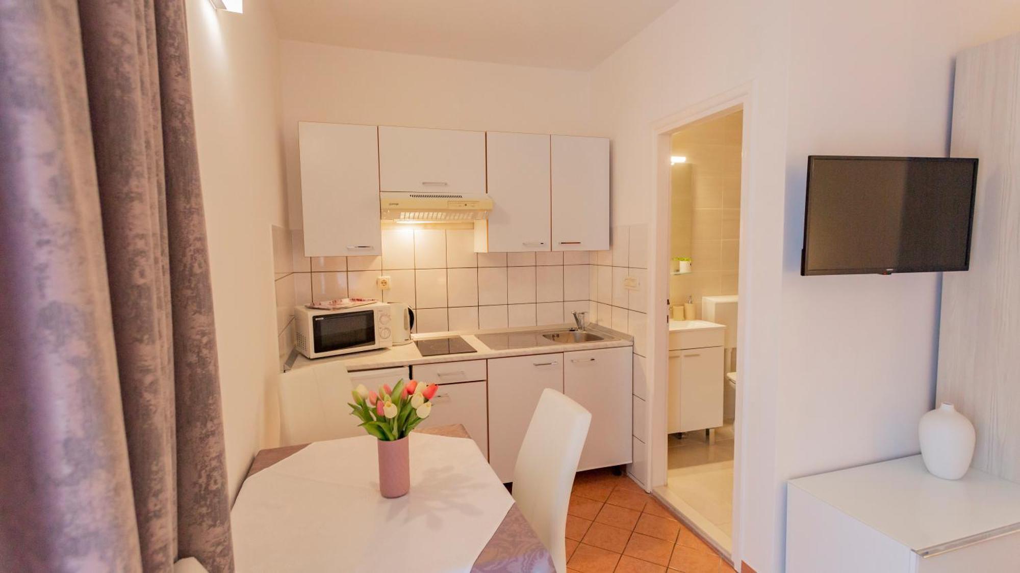 Baska Voda Apartments - Steps From The Beach, Free Parking, Central Location المظهر الخارجي الصورة