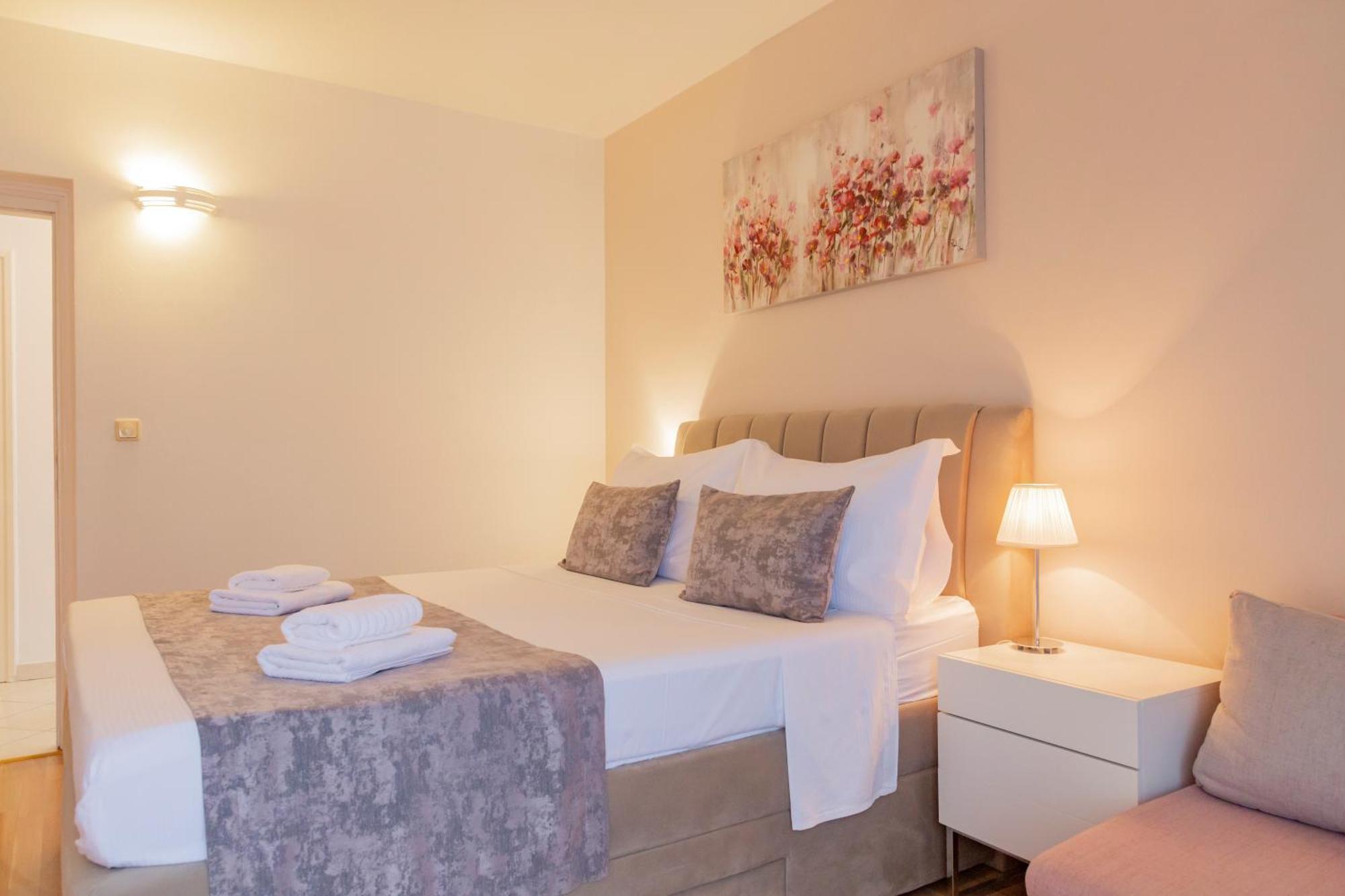 Baska Voda Apartments - Steps From The Beach, Free Parking, Central Location المظهر الخارجي الصورة