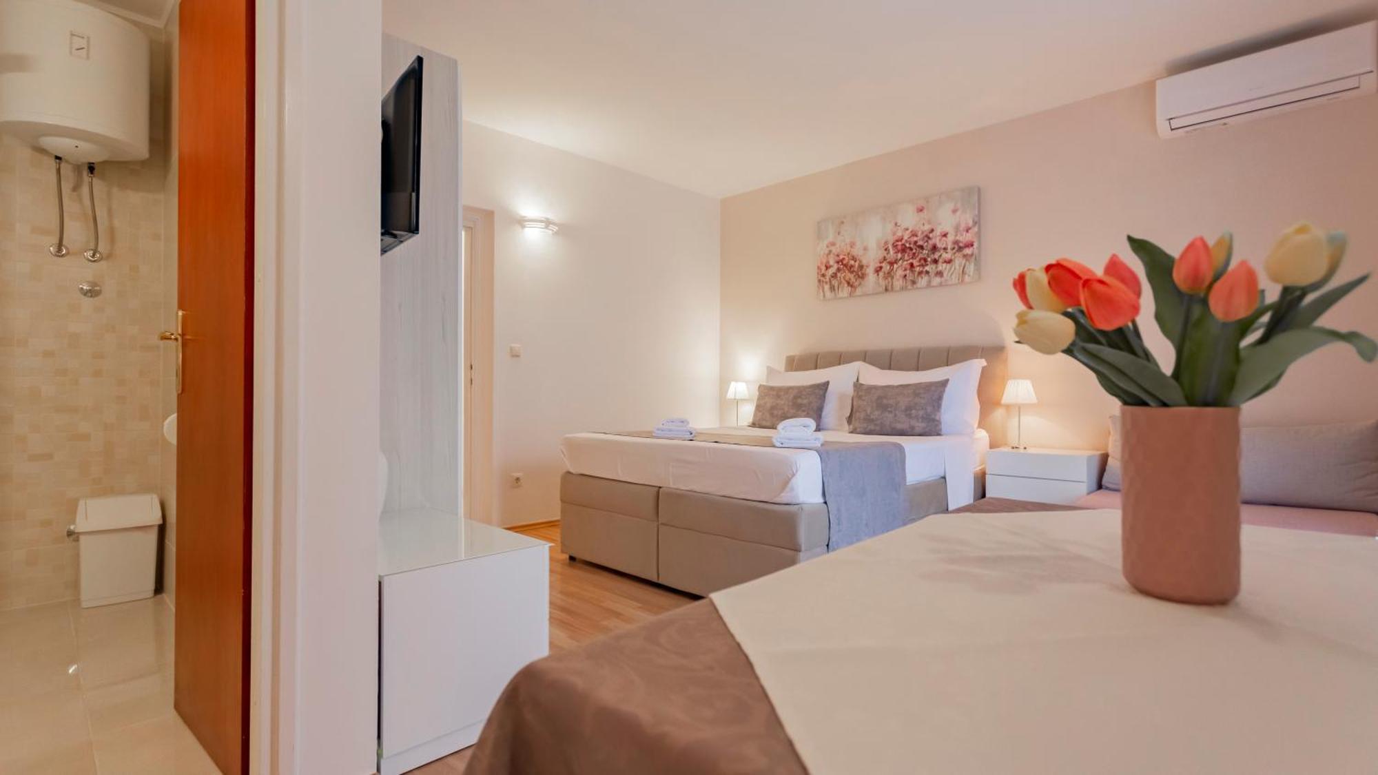 Baska Voda Apartments - Steps From The Beach, Free Parking, Central Location المظهر الخارجي الصورة