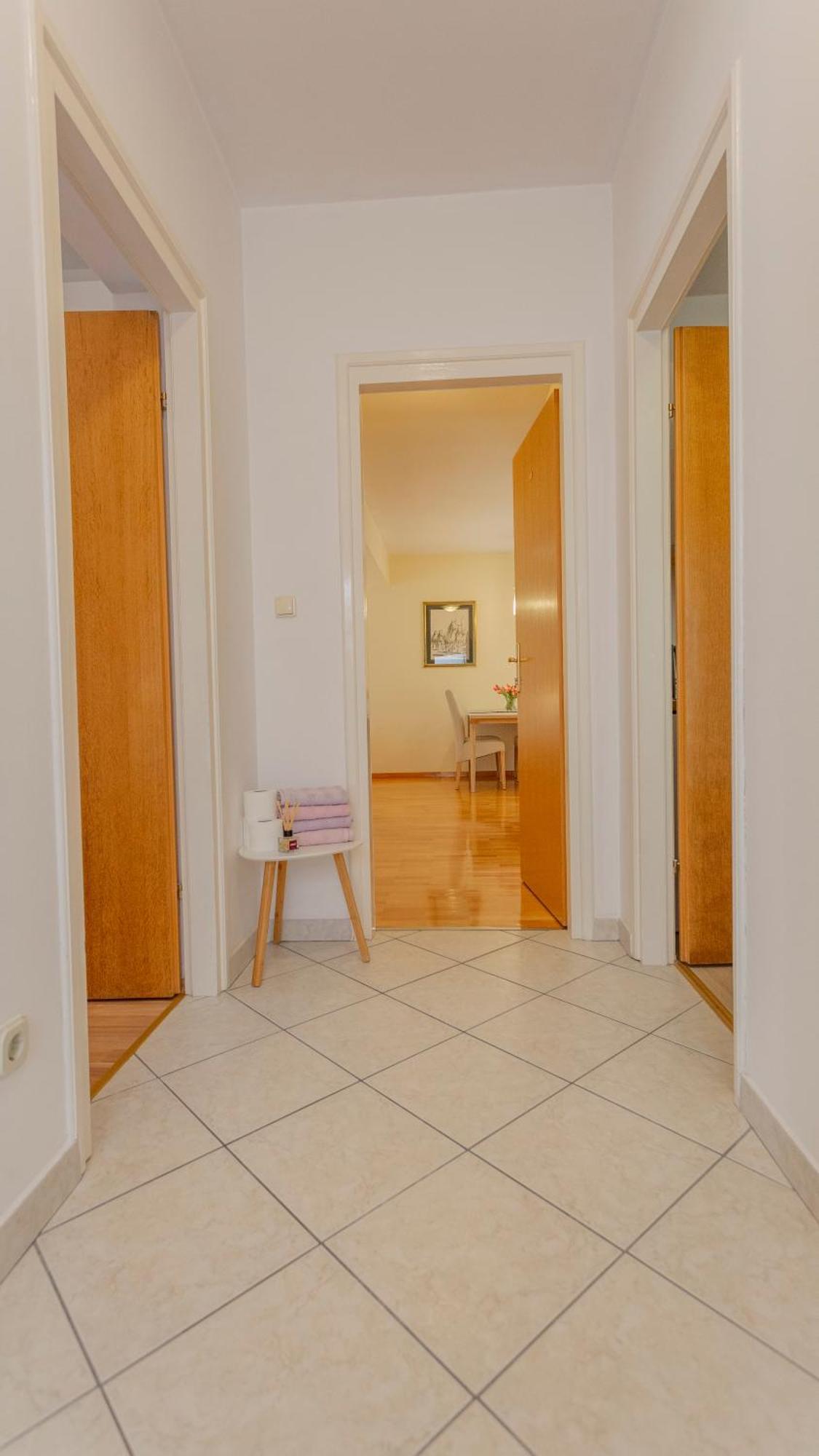 Baska Voda Apartments - Steps From The Beach, Free Parking, Central Location المظهر الخارجي الصورة
